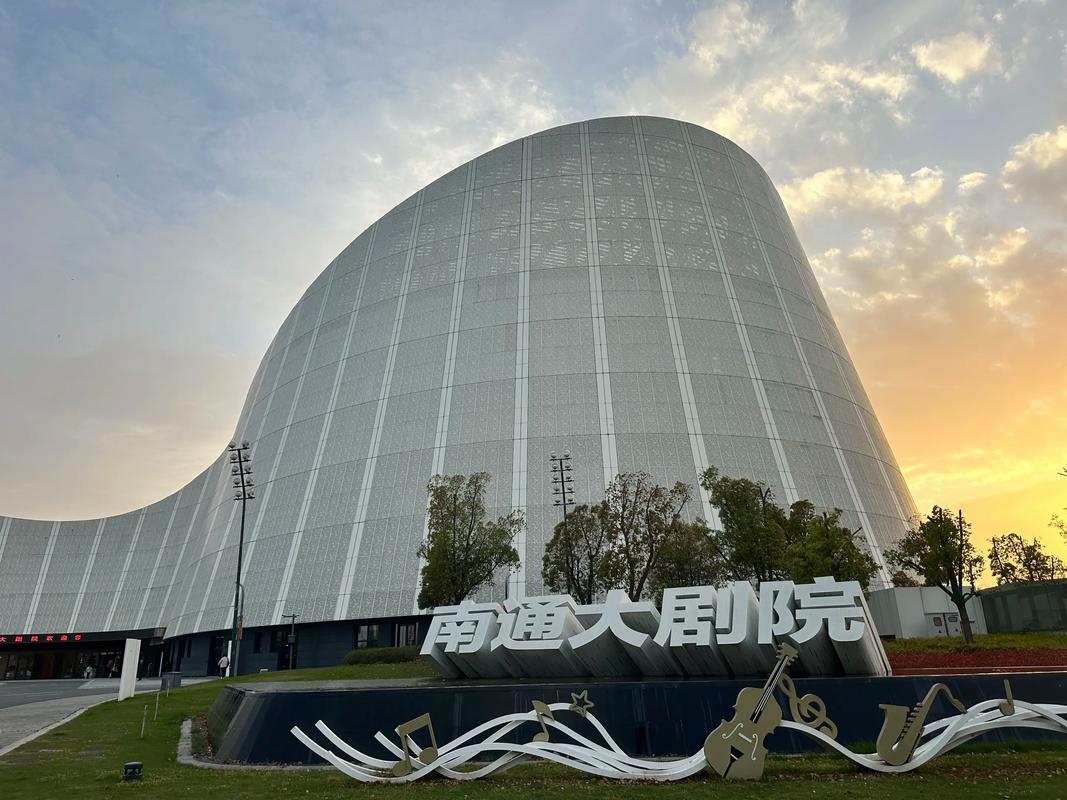 东京精油按摩电影推荐：沉浸式日式SPA体验与治愈系剧情解析（东京精油按摩/日式按摩电影/精油按摩SPA文化）