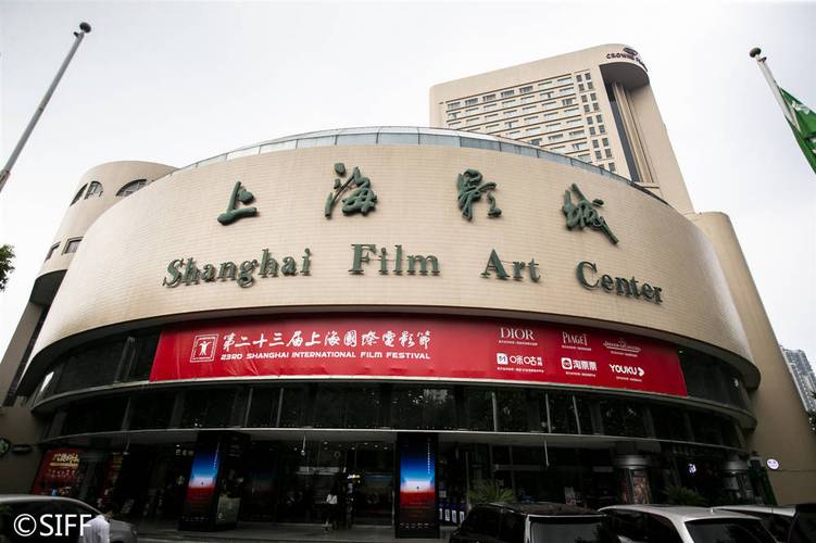 双性宫交产卵h的相关介绍