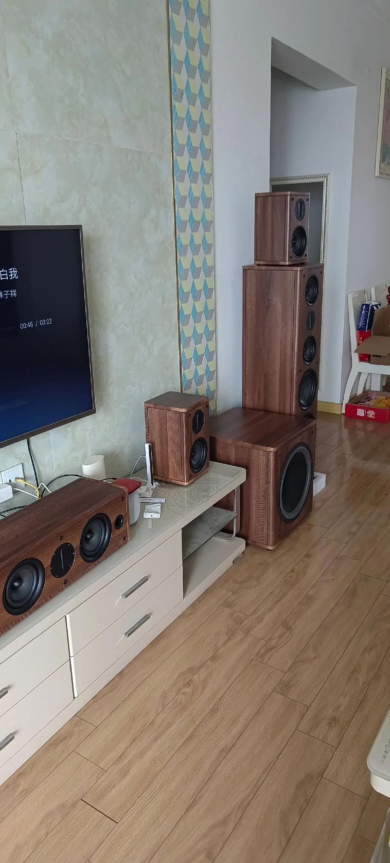 SONOS家庭影院音响系统评测：打造沉浸式无线环绕声体验的智能家庭影院品牌推荐