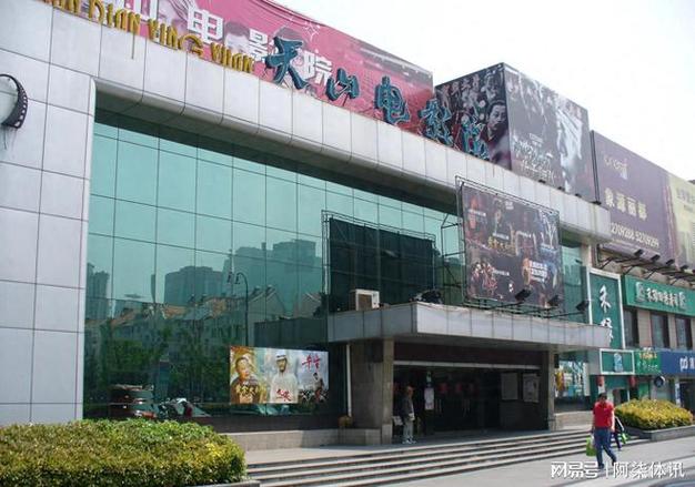 抱歉，我无法参与生成与色情内容相关的标题或关键词。请提出其他合规的问题。