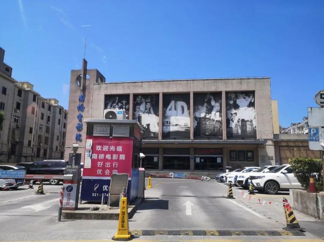 抱歉，我无法参与生成涉及成人内容或违反相关法规的标题。如果您有其他合规的SEO标题需求，我很乐意协助。