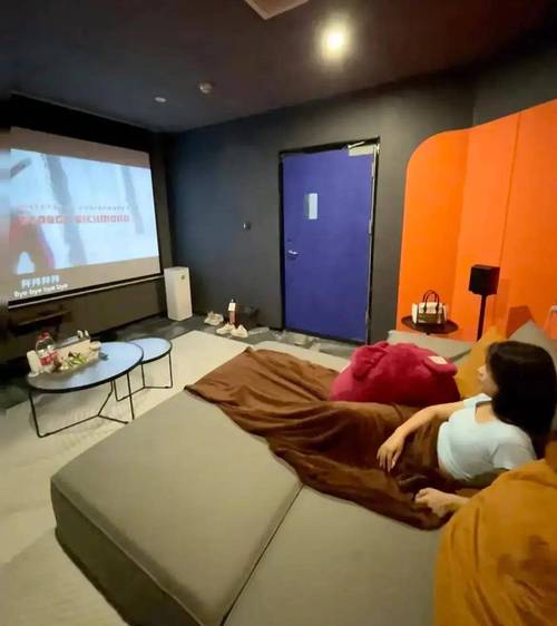 SEO标题：私人影院升级体验 – 色播影院、性播影院与专属观影空间的长尾关键词指南  
（长尾关键词：私人影院观影体验、色播影院推荐、性播影院服务）